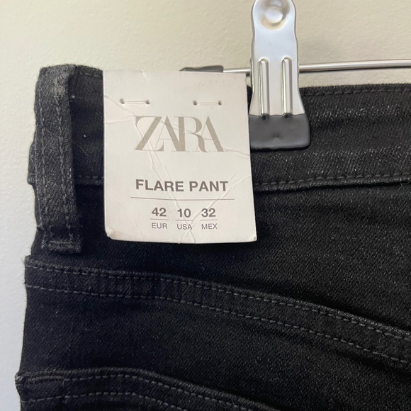 NEW Zara Black Flared Jeans - Picture 3 of 3